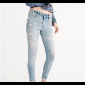 Abercrombie & Fitch distressed skinny jeans
